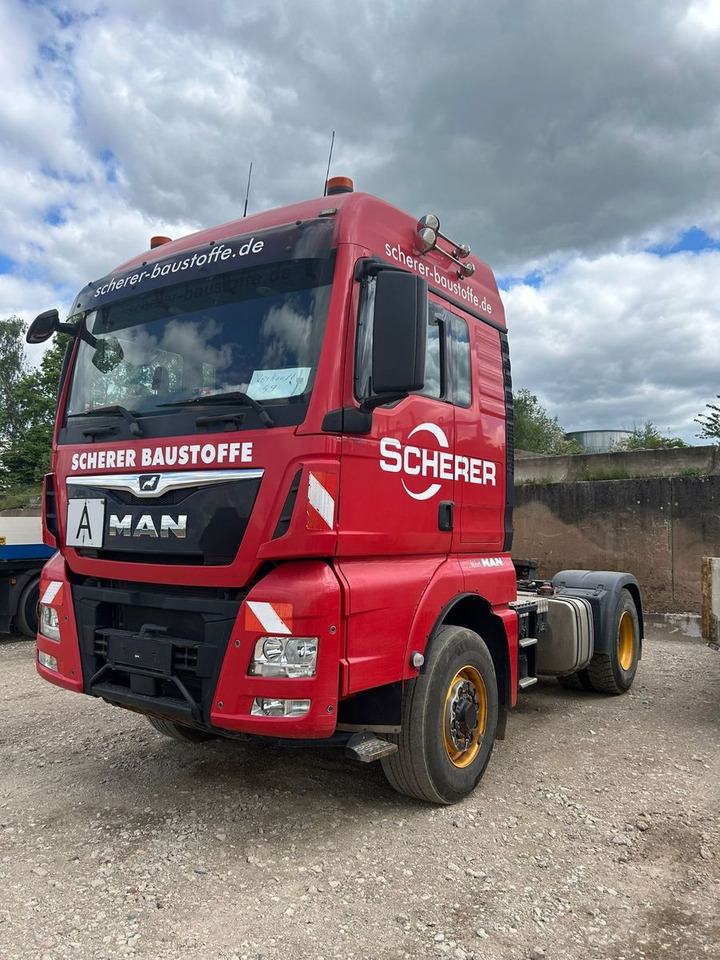 MAN TGX 18.510 XLX 4x4H BLS Service/TÜV NEU TOP !! - Cabeza tractora: foto 2 MAN TGX 18.510 XLX 4x4H BLS Service/TÜV NEU TOP !! - Cabeza tractora: foto 2