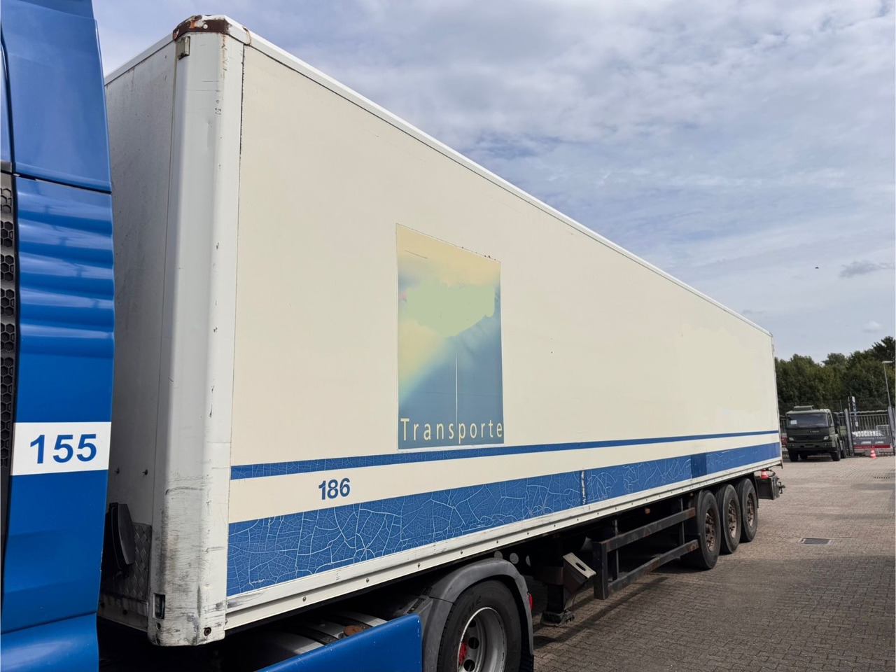 Kögel SPKH 24 Koffer 3-Achser - Semirremolque caja cerrada: foto 3 Kögel SPKH 24 Koffer 3-Achser - Semirremolque caja cerrada: foto 3