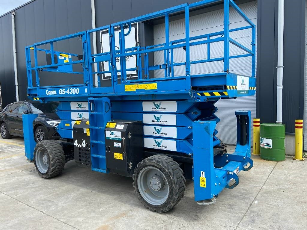 Genie GS 4390 - Plataforma de tijeras: foto 1 Genie GS 4390 - Plataforma de tijeras: foto 1