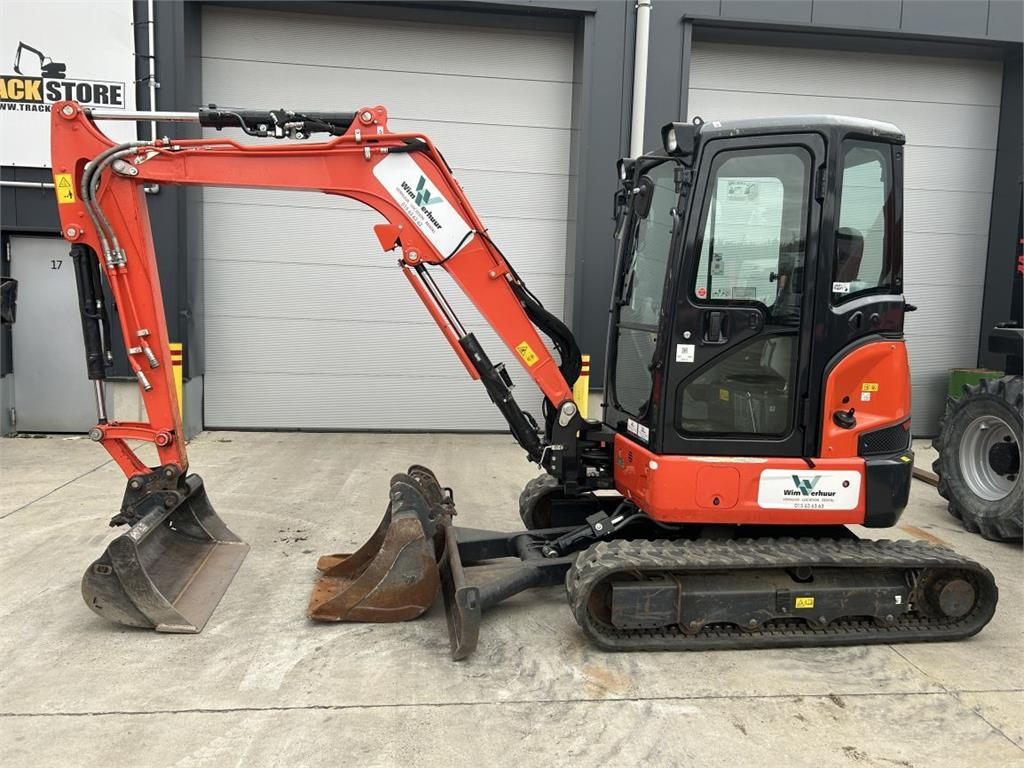 Miniexcavadora Kubota U36-4 (8598): foto 1
