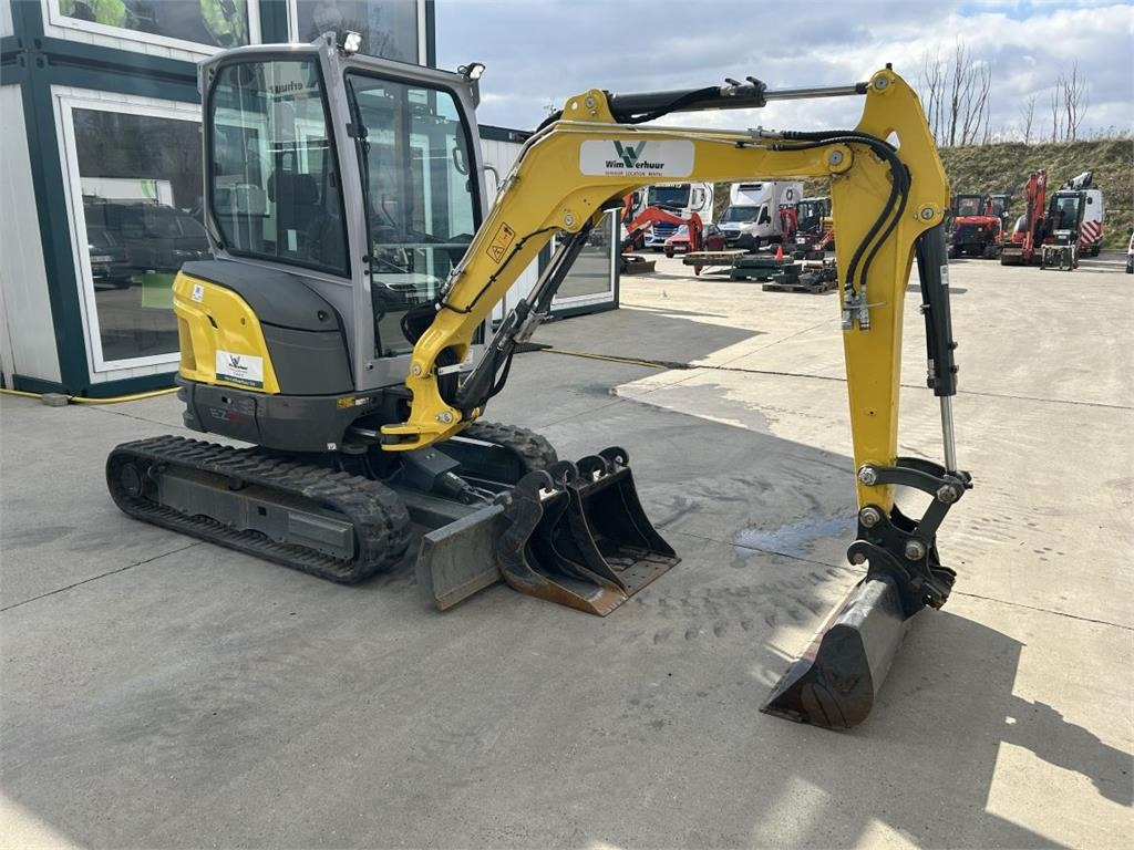 Wacker Neuson EZ26 (9921) - Miniexcavadora: foto 2 Wacker Neuson EZ26 (9921) - Miniexcavadora: foto 2