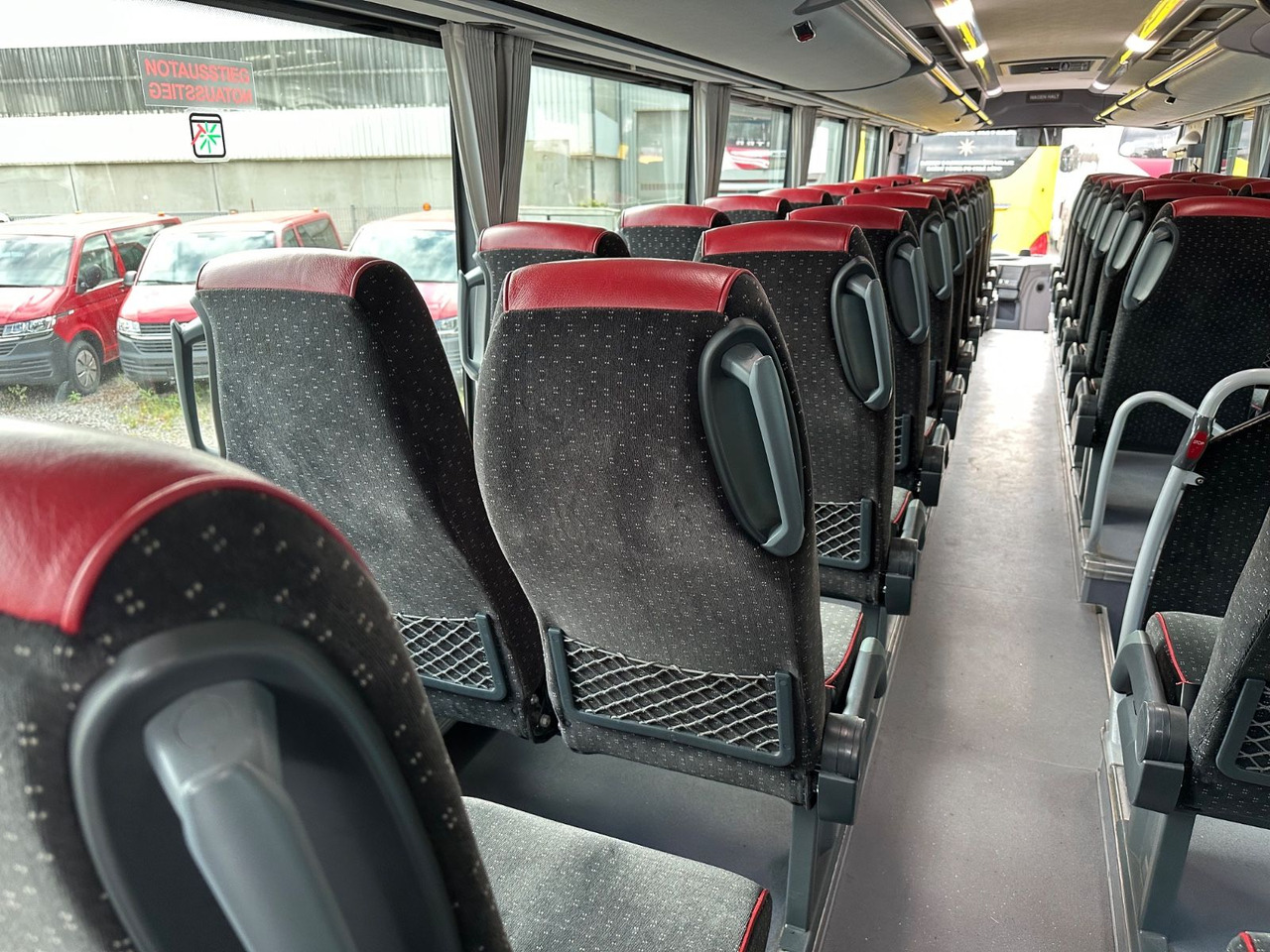 Minibús, Furgoneta de pasajeros Iveco EVADYS H (55 Sitze*Schalt*176 tKm): foto 22 Minibús, Furgoneta de pasajeros Iveco EVADYS H (55 Sitze*Schalt*176 tKm): foto 22