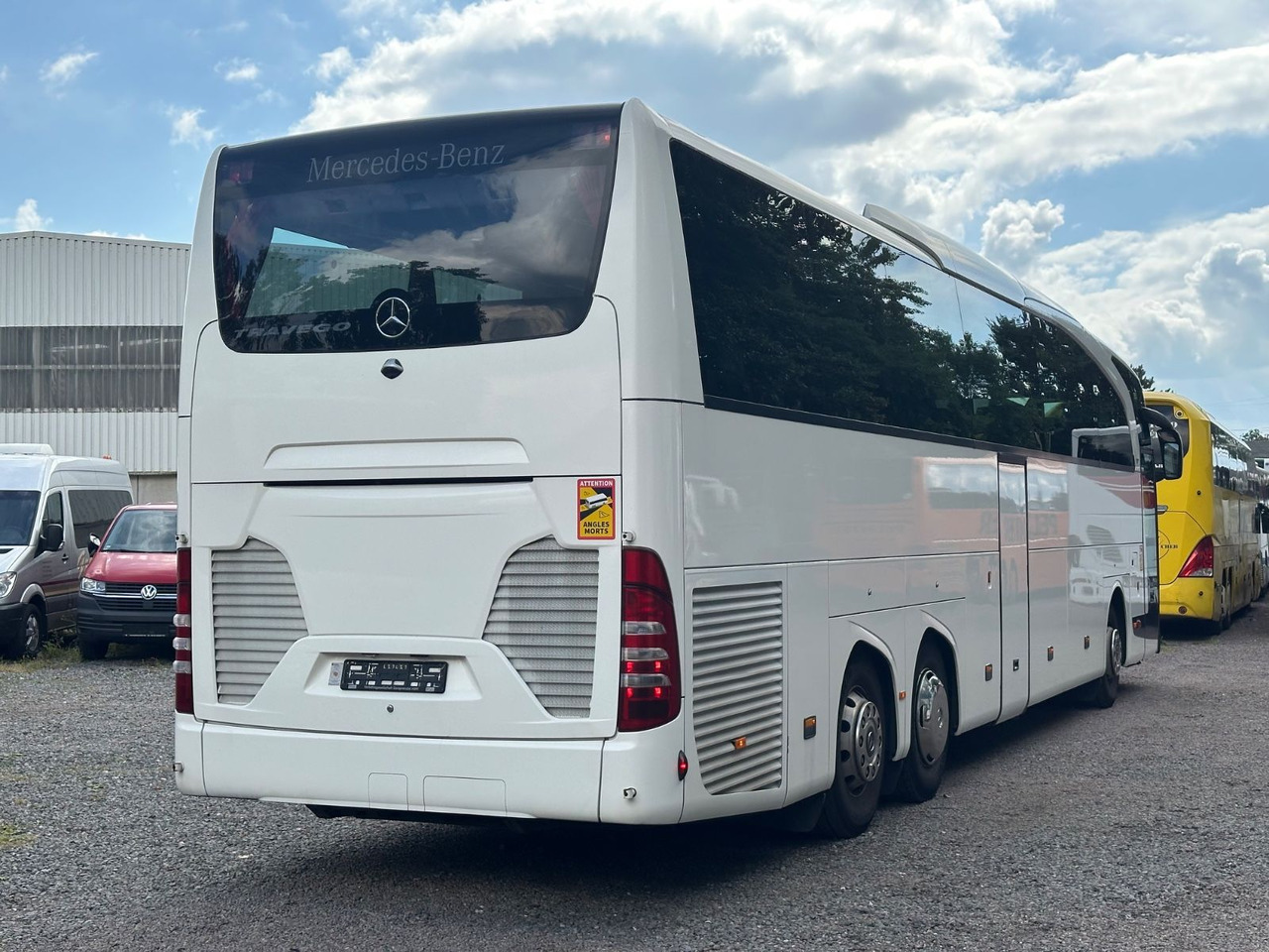 Mercedes-Benz Travego O580 16 RHD-M (LuxLine*Euro 6*TOP*DE) - Autocar: foto 2 Mercedes-Benz Travego O580 16 RHD-M (LuxLine*Euro 6*TOP*DE) - Autocar: foto 2